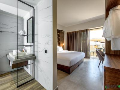 Dom Boutique Hotel 13